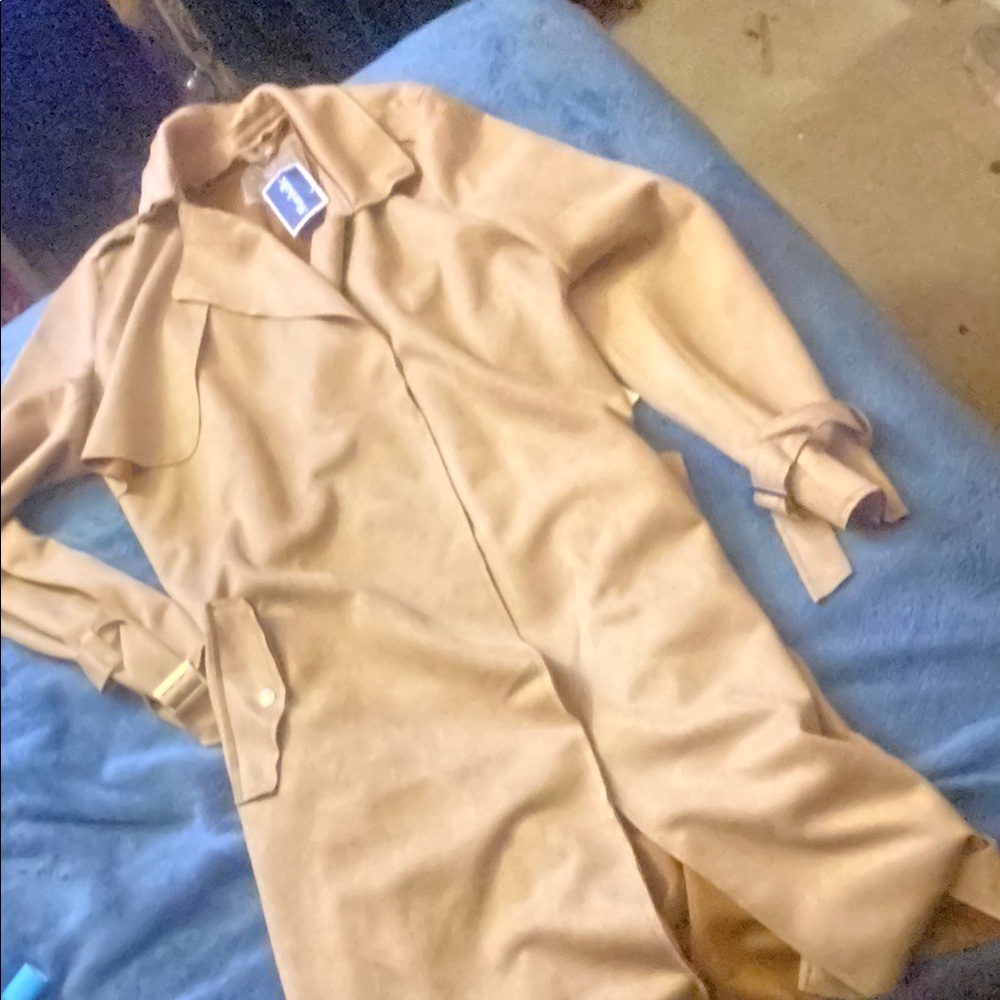 Elegant Tan Women's Coat